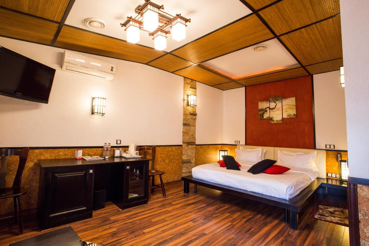 Spa-Hotel Myslyvskiy Dvir Kiev Esterno foto
