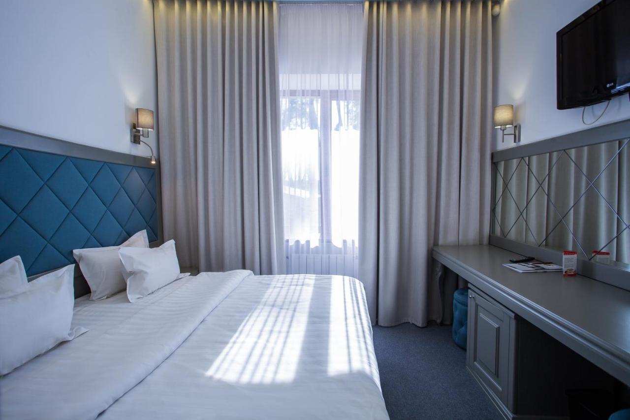 Spa-Hotel Myslyvskiy Dvir Kiev Esterno foto