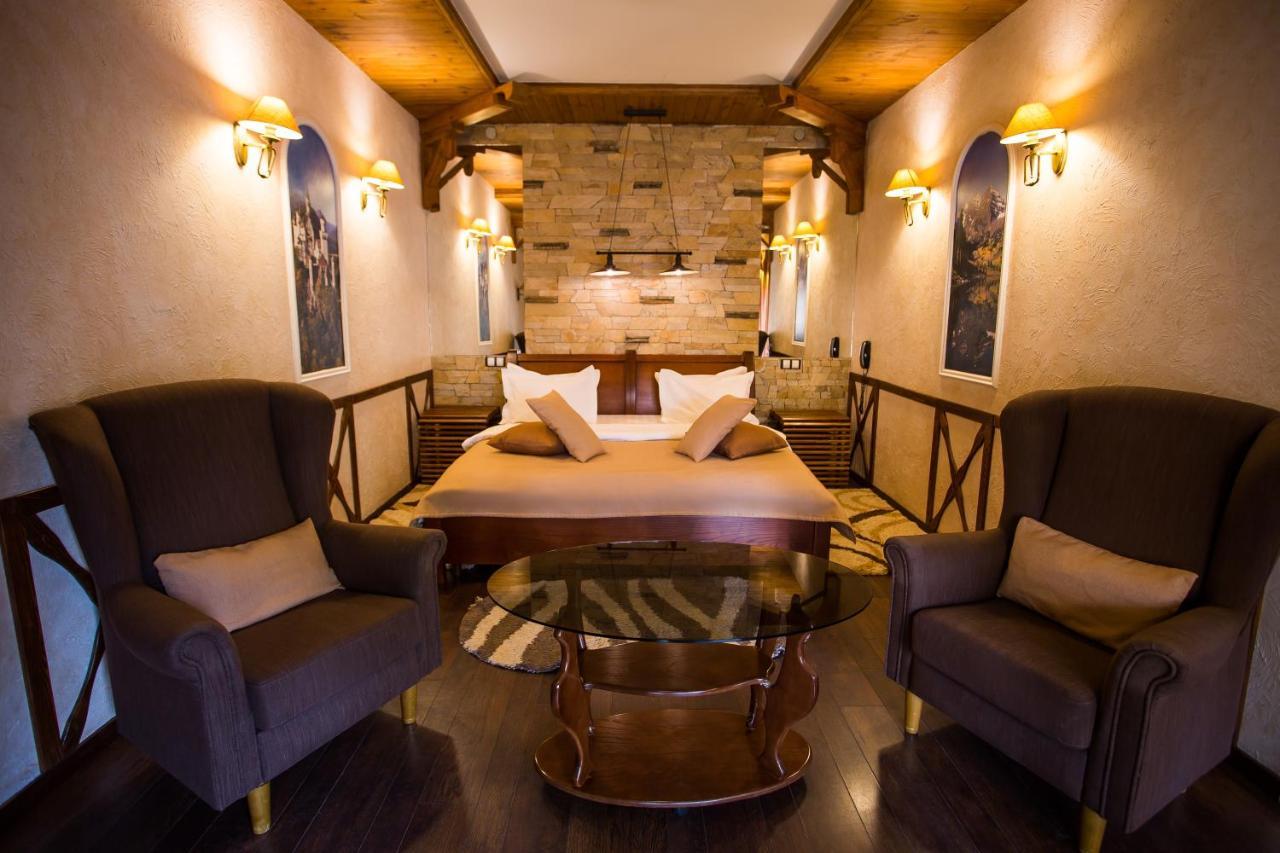 Spa-Hotel Myslyvskiy Dvir Kiev Esterno foto