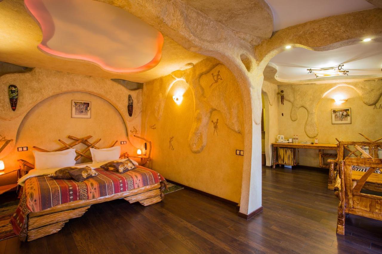Spa-Hotel Myslyvskiy Dvir Kiev Esterno foto