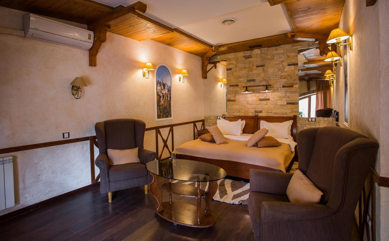 Spa-Hotel Myslyvskiy Dvir Kiev Esterno foto