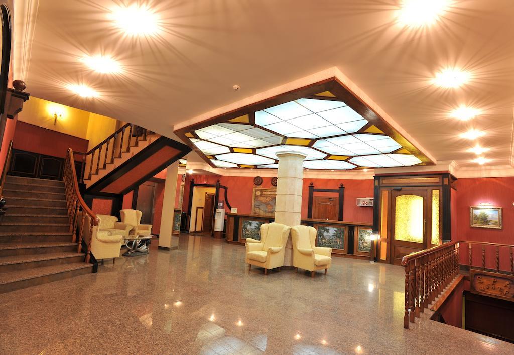 Spa-Hotel Myslyvskiy Dvir Kiev Esterno foto