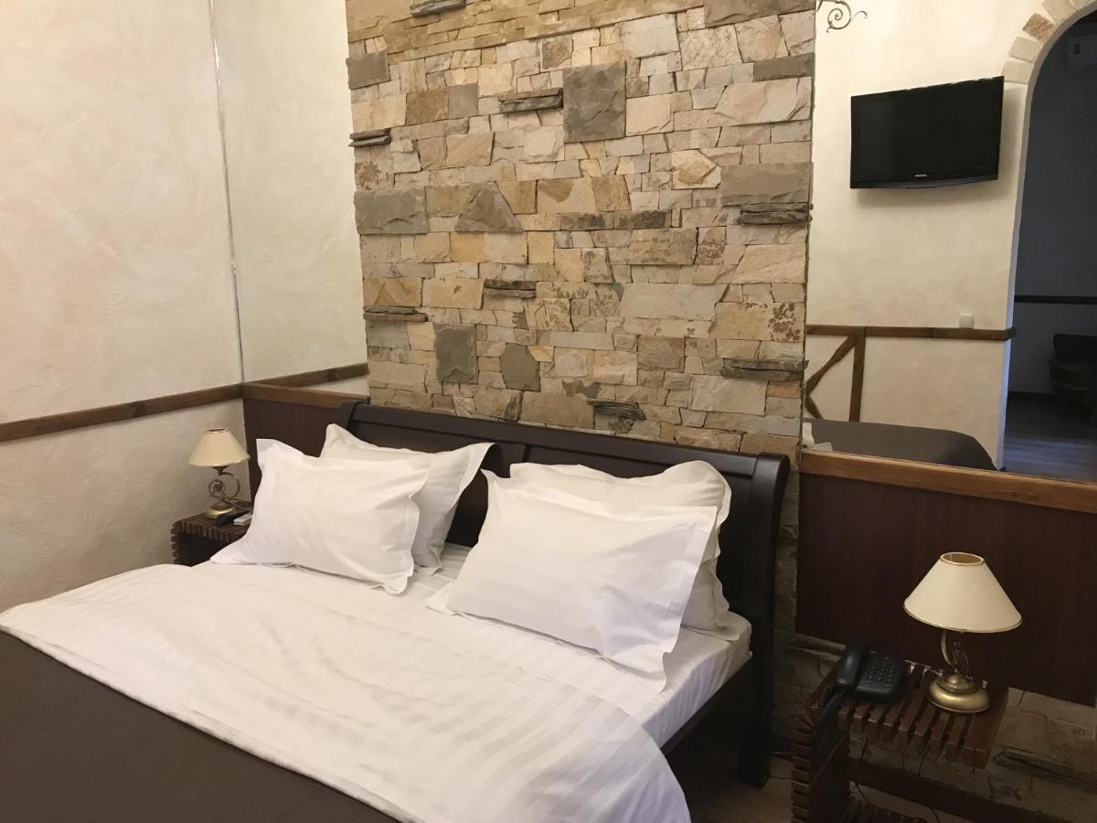 Spa-Hotel Myslyvskiy Dvir Kiev Esterno foto