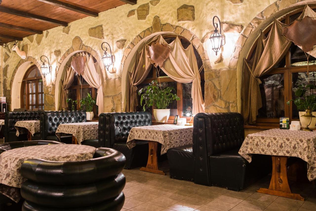 Spa-Hotel Myslyvskiy Dvir Kiev Esterno foto